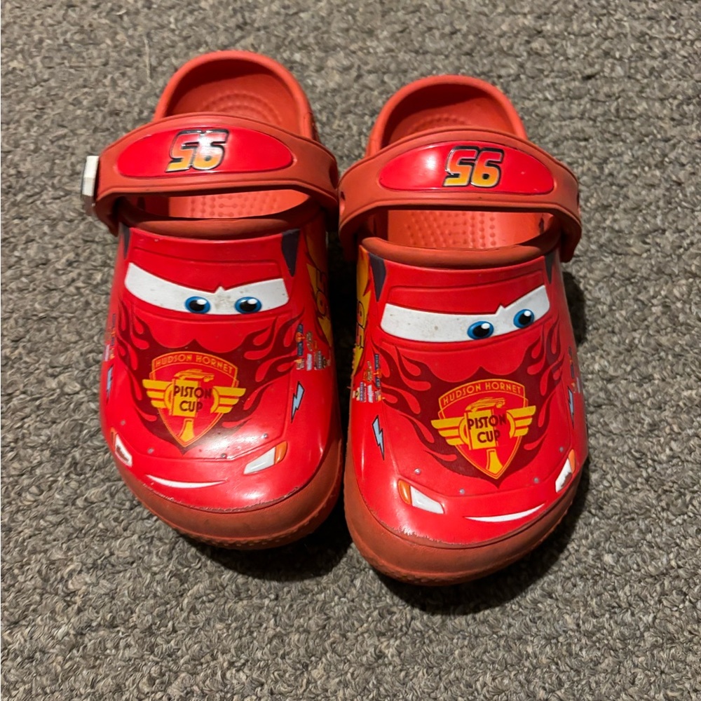 Disney lighting McQueen crocs